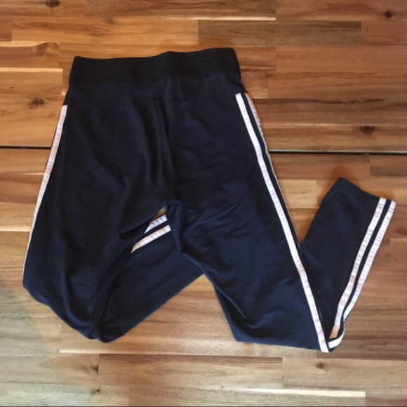 Adidas three stripe leggings - Picture 3 of 6